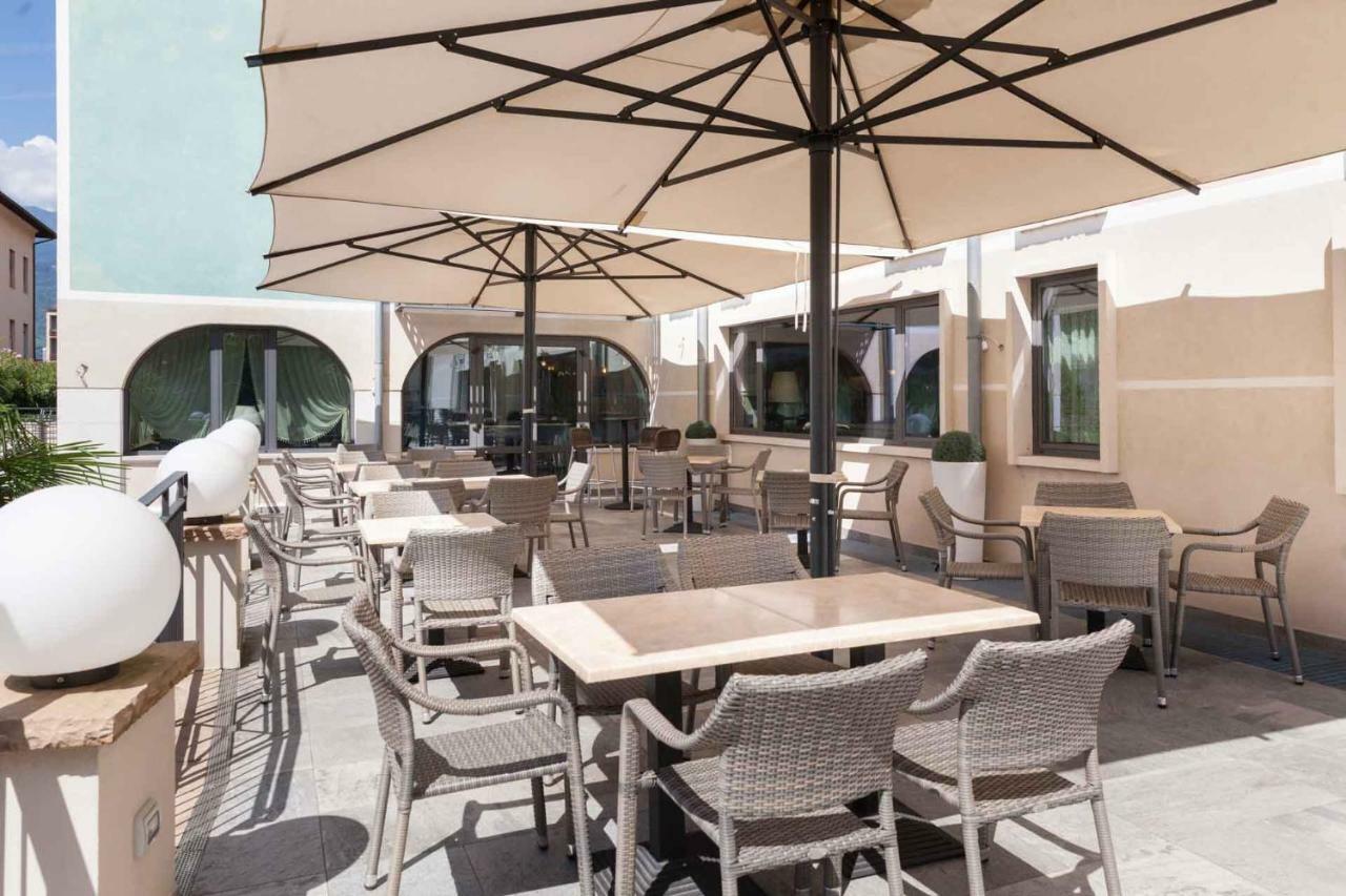 רוברטו Hotel Leon D'Oro מראה חיצוני תמונה