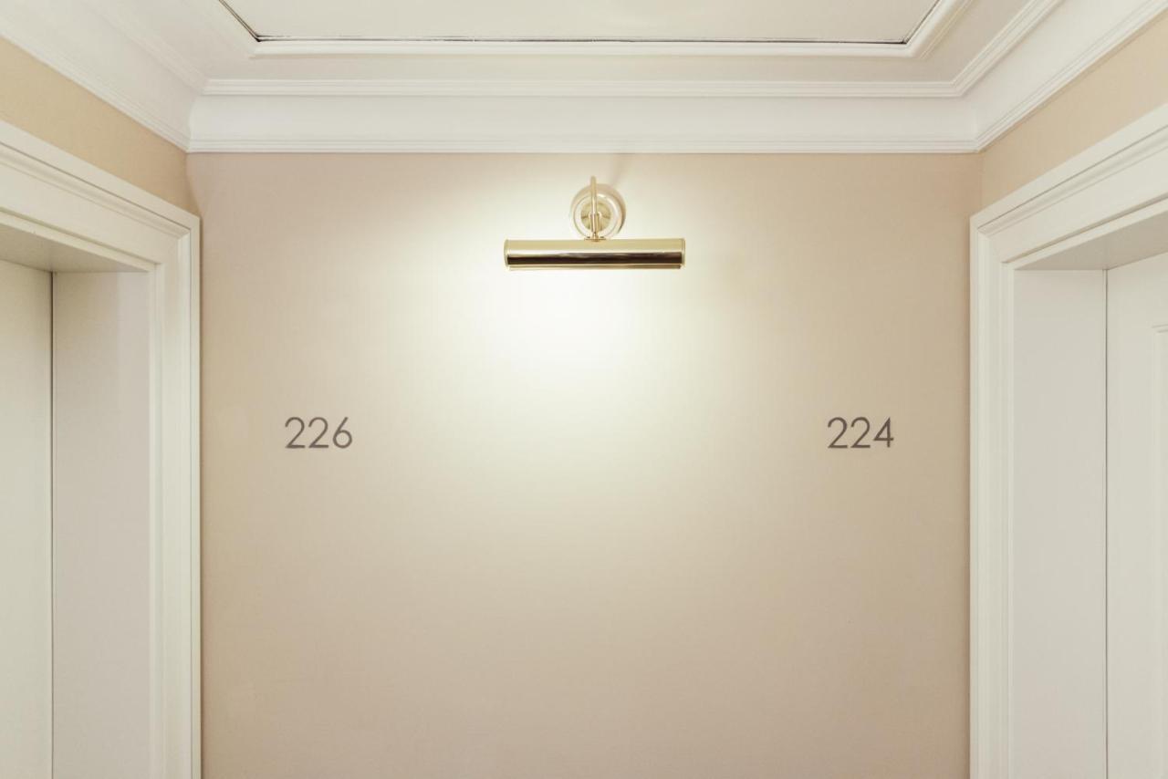 רוברטו Hotel Leon D'Oro מראה חיצוני תמונה